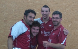 L'équipe de D1
Cédric, Tanguy, Florian, Olivier